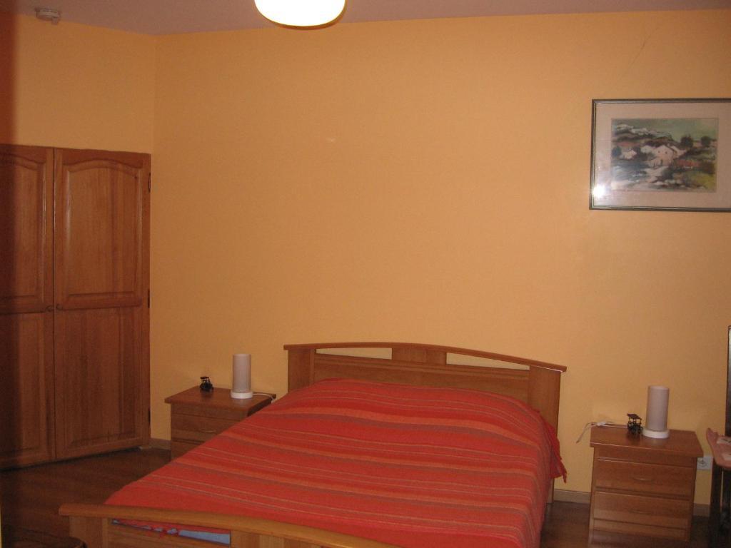 Chez Robert Et Catherine Dompierre-sur-Mont Ruang foto